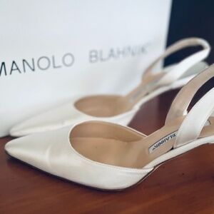 Vintage Manolo Blahnik CAROLYNE White Satin Slingback Wedding Bridal Shoes 37.5